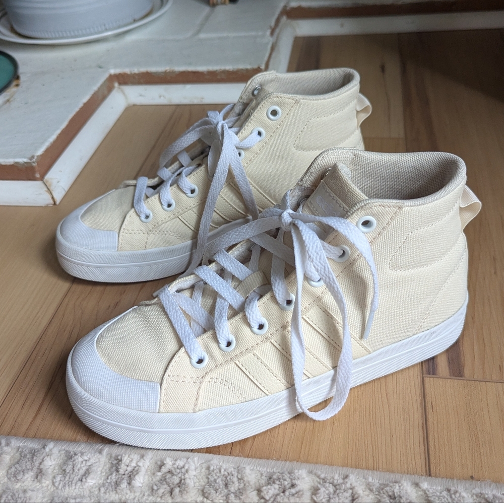 Adidas Bravada Cream High Top Sneakers - Size 6